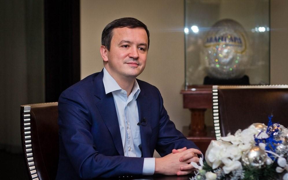 Топ-менеджер «Укрлендфармінг» розповів про зміни земельного банку, земельних рейдерів і відносини з пайовиками Топ-менеджер «Укрлендфармінг» розповів про зміни земельного банку, земельних рейдерів і відносини з пайовиками