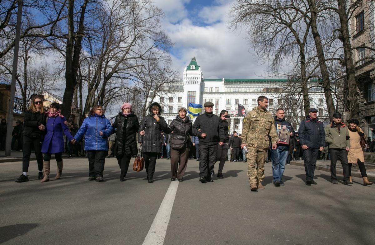 'Нацкорпус' добился своего: президент принял требования об аресте фигурантов коррупционной схемы в 'Укроборонпроме' 'Нацкорпус' добился своего: президент принял требования об аресте фигурантов коррупционной схемы в 'Укроборонпроме'