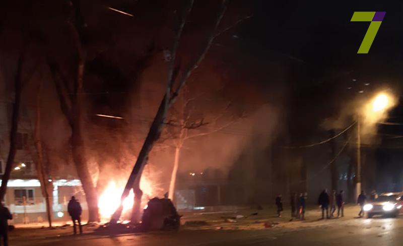 В Одессе произошла жуткая авария с погибшими / 7 канал В Одессе произошла жуткая авария с погибшими / 7 канал