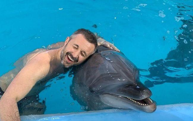 Певец поделился эмоциями от заплыва с дельфинами / Фото: Instagram