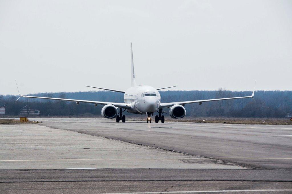 З Полтави туристи полетіли літаком «Боїнг» 737-700 / фото adm-pl.gov.ua З Полтави туристи полетіли літаком «Боїнг» 737-700 / фото adm-pl.gov.ua