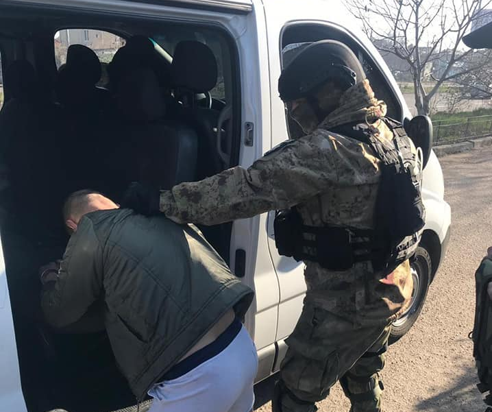 Подозреваемого в избиении пострадавших в ДТП бойцов нацгвардии задержали / Facebook - Арсен Аваков