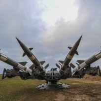 Poroshenko: Ukraine needs high-precision missiles capable of hitting targets far behind enemy lines