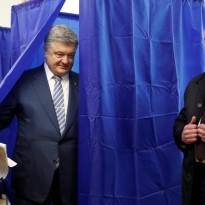 Poroshenko expects own victory in presidential vote in Ukraine (Photo, video)
