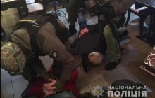 В Киеве накрыли "сходку" криминальных авторитетов на бульваре Верховной Рады (фото, видео)