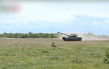 Перебежчица рассказала, как ВСУ на Донбассе уничтожили российский танк "Призрак" (видео)