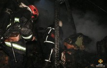 У Тернополі понад 2 години гасили пожежу в житловому будинку (фото)