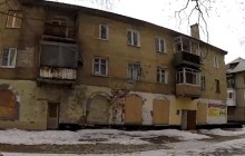 Усе забито, плитка обвалилася: як виглядає сьогодні Київський проспект у Донецьку (фоторепортаж)