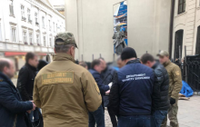 Руководителя одного из управлений Львовского горсовета задержали на взятке (фото)