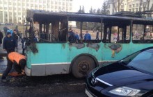В оккупированном Донецке во время движения загорелся троллейбус