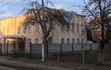 На Хмельниччині сильній вітер зірвав дах з будівлі місцевої прокуратури (фото)