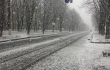 Україну замітає: користувачі соцмереж діляться фотографіями березневого снігопаду