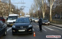 В центре Николаева иномарка сбила беременную женщину на "зебре" (фото)