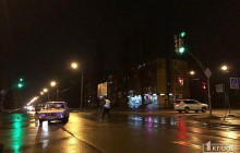 В Кривом Роге автомобиль на переходе сбил женщину с двумя детьми