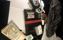 На Київщині керівника відділу Нацполіції піймали на хабарі у понад 80 тисяч гривень