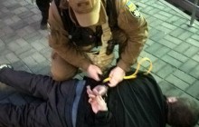 Муніципальна охорона знешкодила наркомана, що погрожував київським медикам ножом