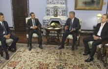 AP: Ukrainian presidential candidate meets Russian PM in Moscow