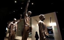Календар подій: День Нацгвардії, таємниця скарбів «La Capitana», перший у світі пам'ятник герою мультфільму, історія пожежної машини, хто придумав штопор, як Ньютон боровся з фальшивомонетниками, найдовший міст Європи і звідки взявся «зіппер»