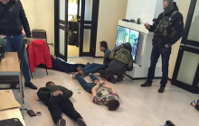 Криптовалюта, рэкет, отрезанные пальцы: Луценко рассказал подробности о раскрытой в Украине наркосети (фото)