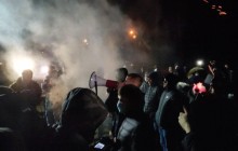 "Нацкорпус" закидав петардами та розписав маєток Медведчука нецензурною лайкою (фото, відео)