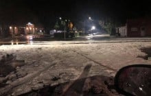 Во Флориде после сильного града образовались сугробы (фото)