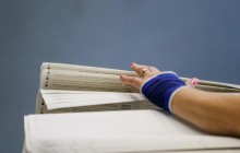 Ukrainians in Australia first to complete voting abroad on Ukraine Election Day