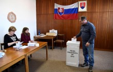 В Словакии проходит второй тур президентских выборов