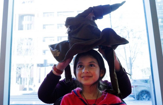 У США на аукціон виставлять реквізити з популярних фільмів (відео)