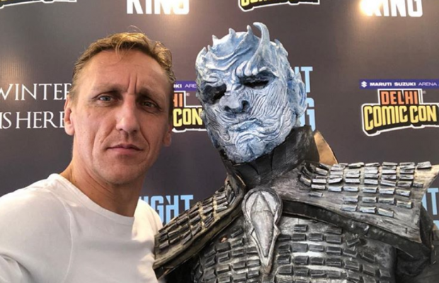 Король ночі з «Гри престолів» розповів, як фанати просять його вбити Джона Сноу