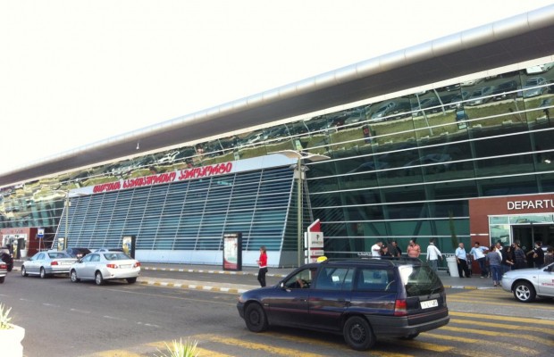 В аеропортах Тбілісі та Батумі змінили правопис українських міст на правильний