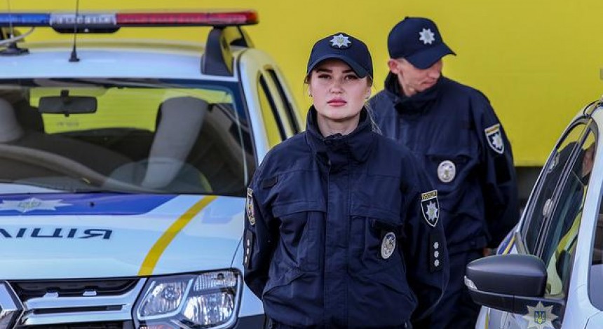"Скеруйте дві високі Поліни": у Львові чоловік викликав поліцію через нібито відмову дружини займатися сексом