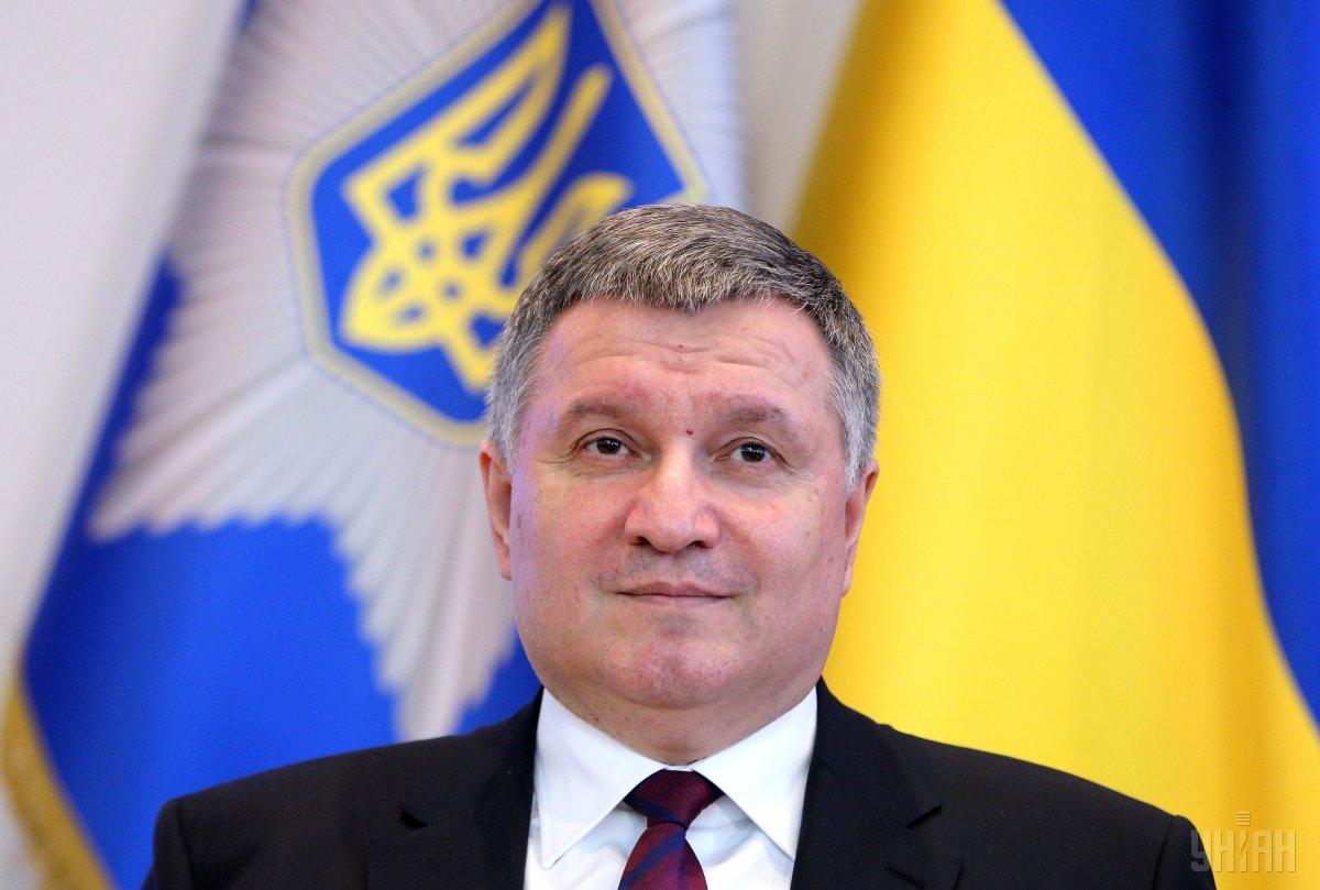Аваков рассказал об эпизодах подкупа избирателей в пользу одного из кандидатов в президенты / УНИАН Аваков рассказал об эпизодах подкупа избирателей в пользу одного из кандидатов в президенты / УНИАН