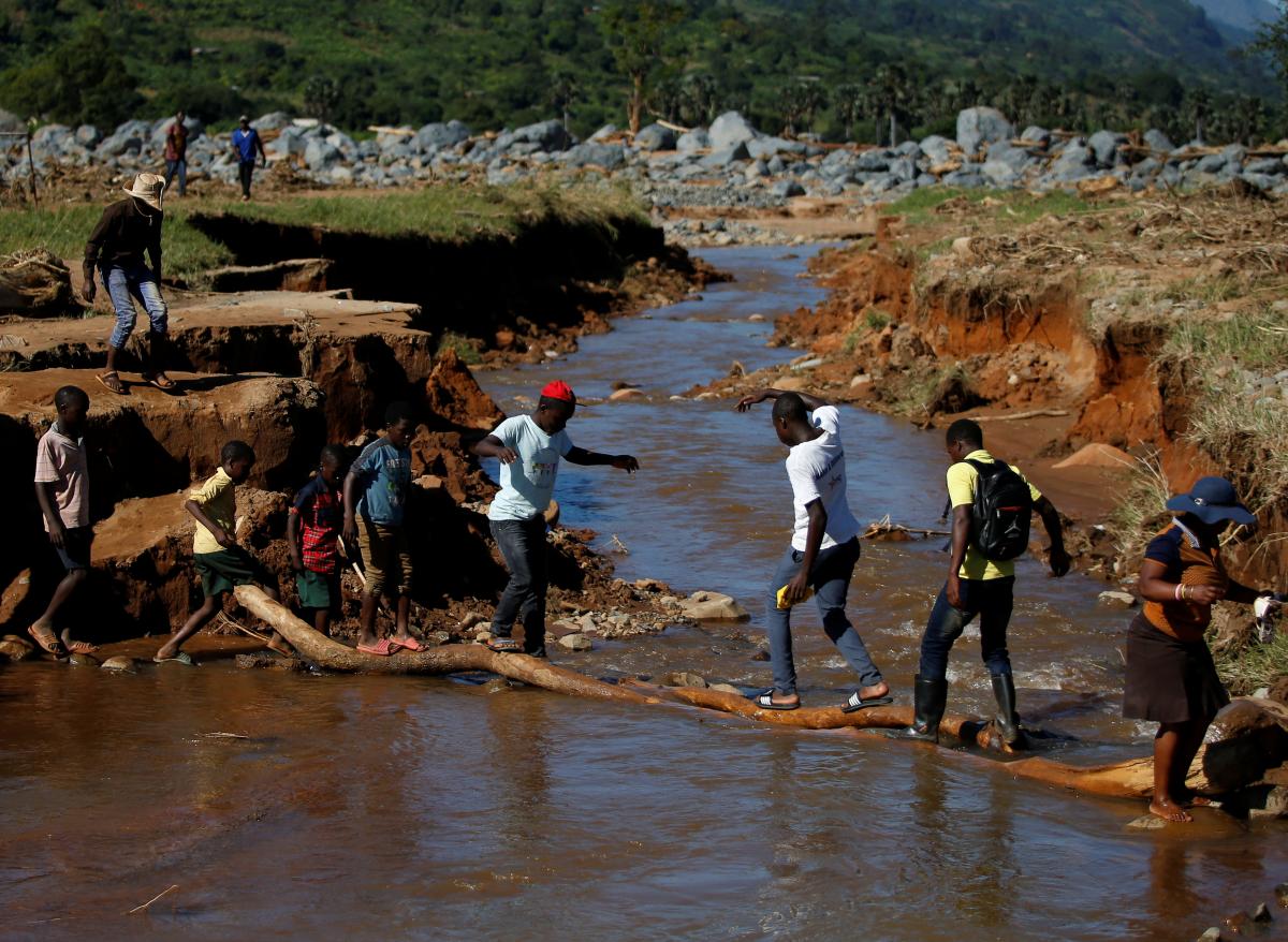 Последствия циклона в Зимбабве / REUTERS