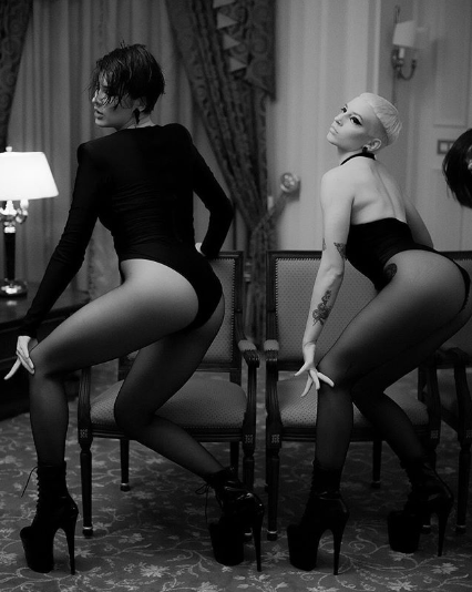 Instagram MARUV Instagram MARUV