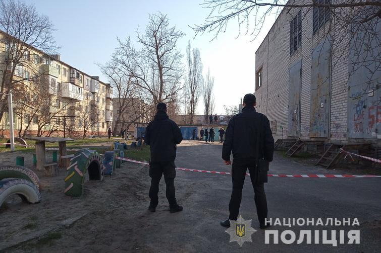 У центрі Сєвєродонецька внаслідок вибуху загинув чоловік / фото lg.npu.gov.ua У центрі Сєвєродонецька внаслідок вибуху загинув чоловік / фото lg.npu.gov.ua