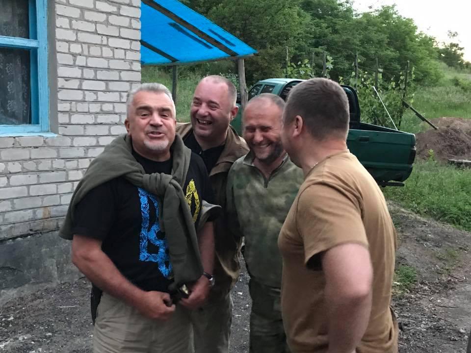 Владимир Слабовский (слева) вместе с Дмитрием Ярошем / фото: Facebook/Юрий Бутусов Владимир Слабовский (слева) вместе с Дмитрием Ярошем / фото: Facebook/Юрий Бутусов