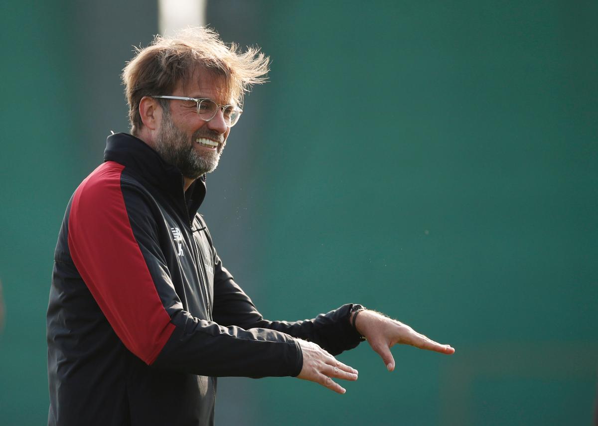 Юрген Клопп в очікуванні чвертьфіналу Ліги чемпіонів з "Порту" / REUTERS