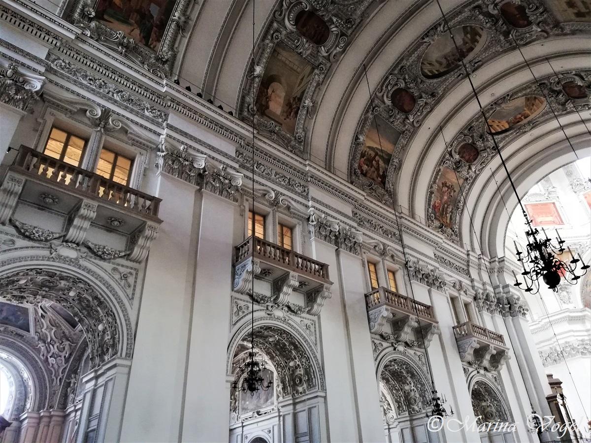 Всередині Кафедрального собору Зальцбурга / Фото Марина Григоренко