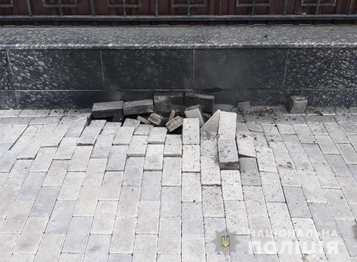 Возле посольства РФ произошел взрыв / фото kyiv.npu.gov.ua Возле посольства РФ произошел взрыв / фото kyiv.npu.gov.ua
