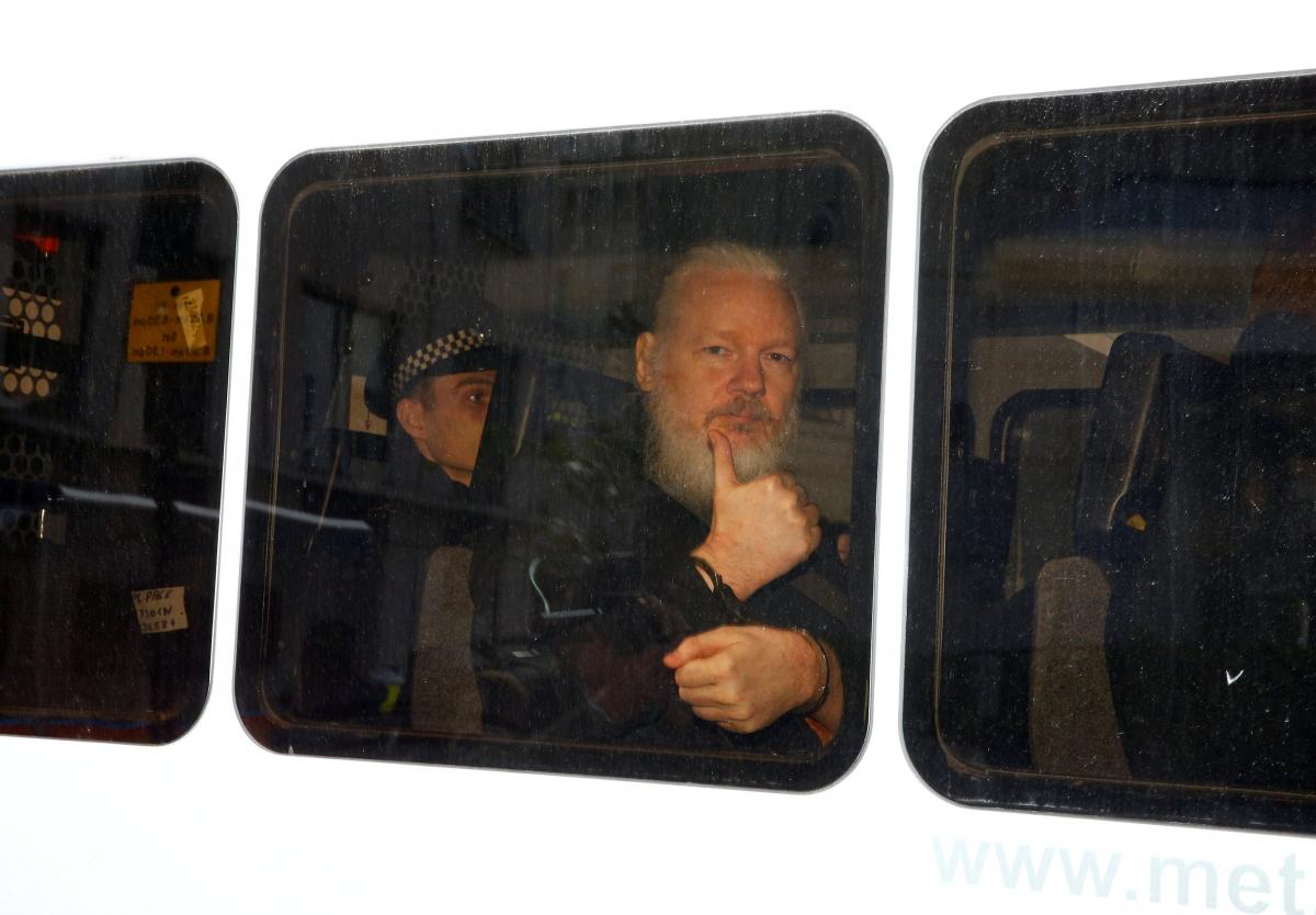 Джулиан Ассанж / фото REUTERS