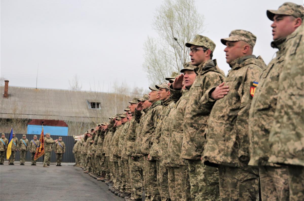 В Конотопе прошло торжественное шествие по случаю возвращения 58-й ОМПБр из зоны ООС / фото mil.gov.ua В Конотопе прошло торжественное шествие по случаю возвращения 58-й ОМПБр из зоны ООС / фото mil.gov.ua
