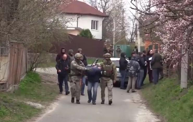 Затримані імовірні вбивці ювеліра Кисельова / скріншот - Youtube, поліція Києва Затримані імовірні вбивці ювеліра Кисельова / скріншот - Youtube, поліція Києва