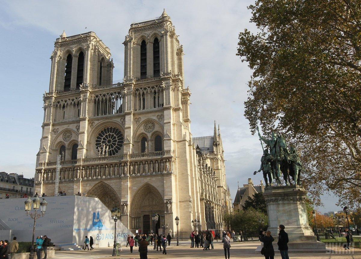 В 1831 году в Париже вышел роман Виктора Гюго «Собор Парижской Богоматери» / Фото УНИАН