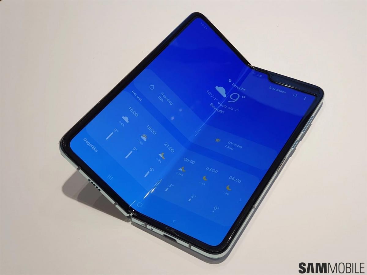 Samsung отложила запуск складного смартфона в Китае / фото Sammobile Samsung отложила запуск складного смартфона в Китае / фото Sammobile