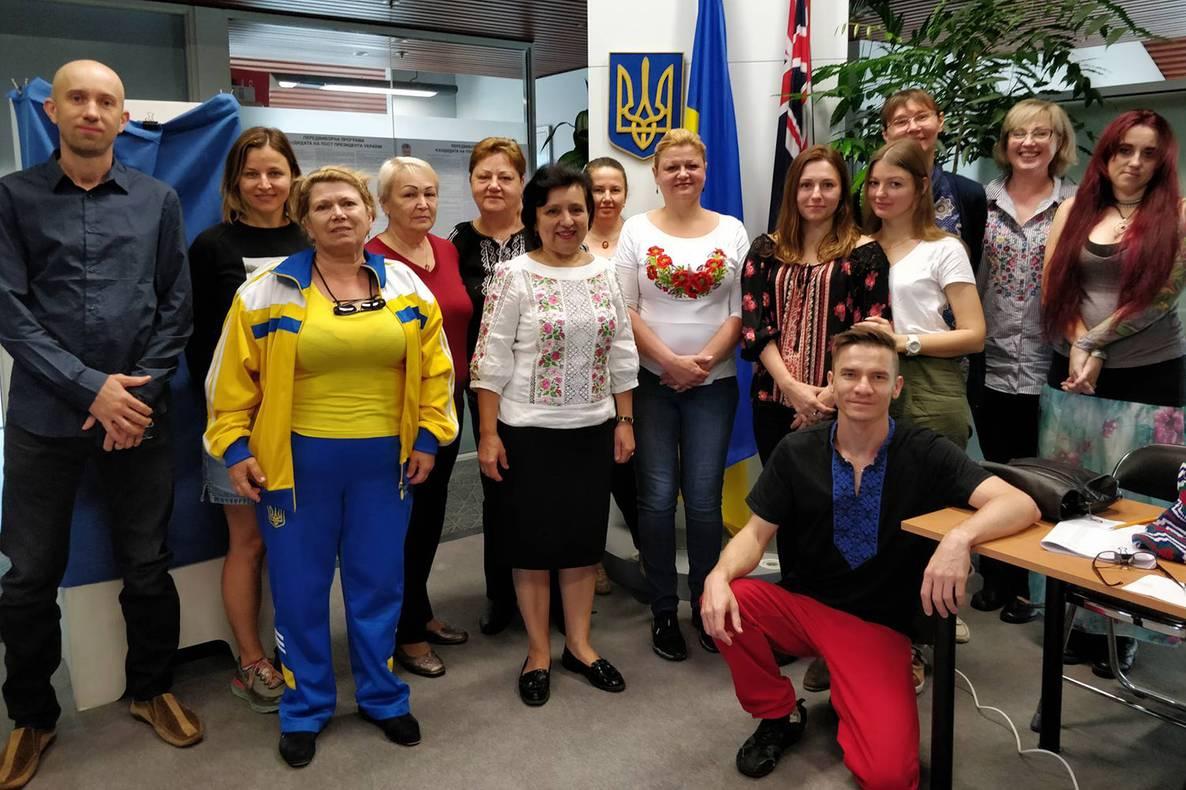 Украинцы голосуют на выборах в Канберре / фото Посольство Австралии в Украине Украинцы голосуют на выборах в Канберре / фото Посольство Австралии в Украине