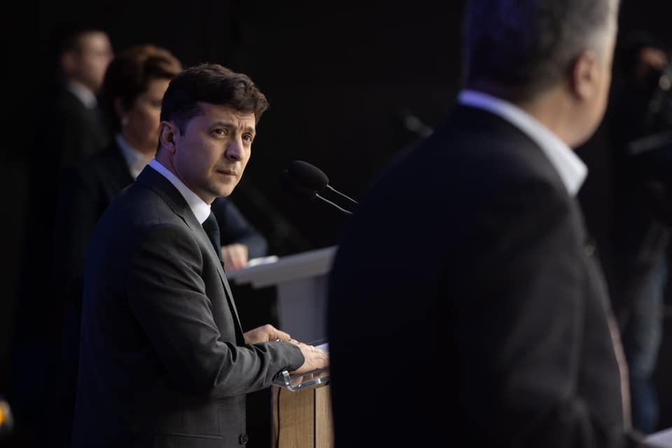 Зеленський у новому зверненні оголосив про пошук речника / фото facebook.com/ze2019official Зеленський у новому зверненні оголосив про пошук речника / фото facebook.com/ze2019official