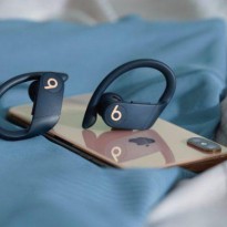 Beats анонсировал беспроводные наушники Powerbeats Pro (видео)