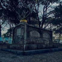 В Австралии появилось кладбище с могилами погибших героев «Игры престолов» (фоторепортаж)
