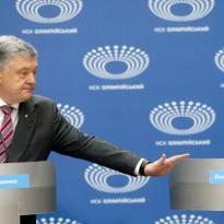Two rounds of presidential debate possible in Ukraine as rival teams in talks
