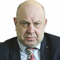 "Мы должны вернуться к тому, что умеем делать очень хорошо – к грузовым, военным самолетам. Это у нас всегда получалось"